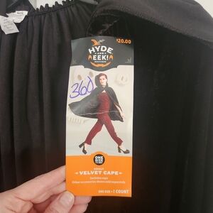 SMITH Black Velvet Cape